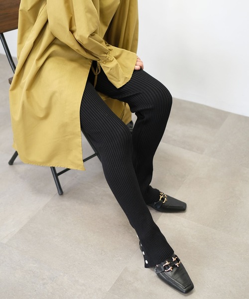 ＡＮＤＪ（アンドジェイ）の「【2022/AW】【ANDJMADE】バックスリットリブニットレギンスパンツ（その他パンツ・レディース・ブラック/オフホワイト・M）」の3枚目の写真