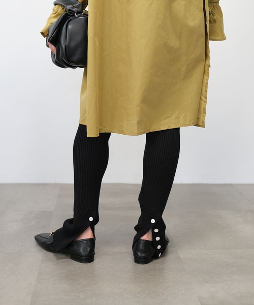 ＡＮＤＪ（アンドジェイ）の「【2022/AW】【ANDJMADE】バックスリットリブニットレギンスパンツ（その他パンツ・レディース・ブラック/オフホワイト・M）」の5枚目の写真