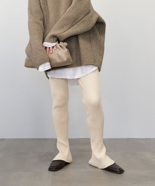 ＡＮＤＪ（アンドジェイ）の「【2022/AW】【ANDJMADE】バックスリットリブニットレギンスパンツ（その他パンツ・レディース・ブラック/オフホワイト・M）」の17枚目の写真