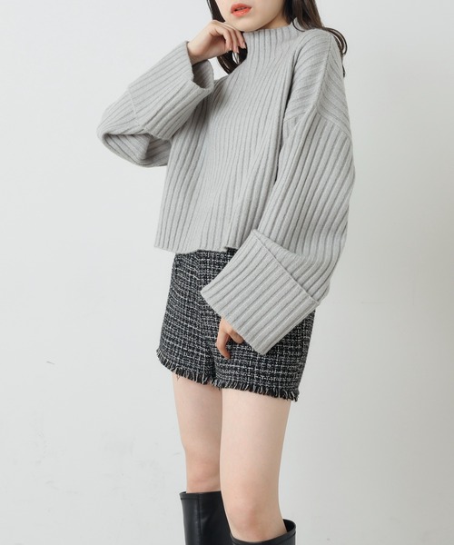 Chico(チコ)の「【web限定】ショート丈ボトルネックワイドリブニット(ニット/セーター・レディース・ブラック/グレー/ブルー/アイボリー・FREE)」の11枚目の写真