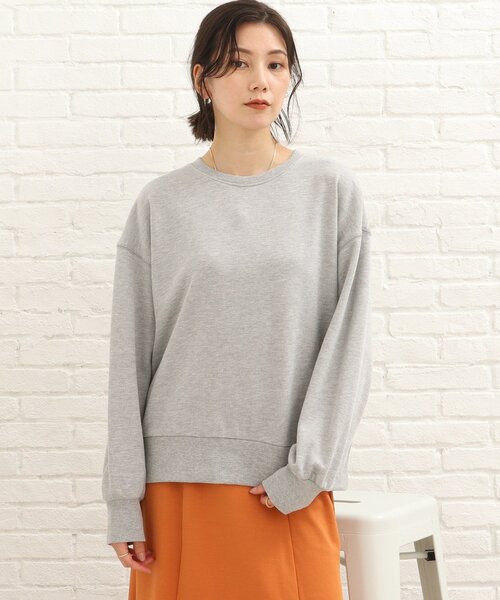 SHOO・LA・RUE（シューラルー）の「◆ベーシックで着回せる！～シンプル裏毛スウェット～（スウェット・レディース・ブラック/グレー/カーキ/アイボリー/マスタード/ピンク系・02/03）」の17枚目の写真