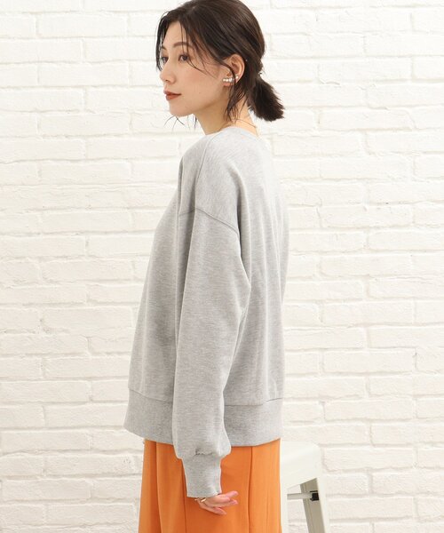 SHOO・LA・RUE（シューラルー）の「◆ベーシックで着回せる！～シンプル裏毛スウェット～（スウェット・レディース・ブラック/グレー/カーキ/アイボリー/マスタード/ピンク系・02/03）」の22枚目の写真