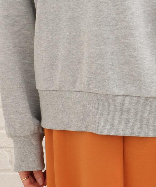 SHOO・LA・RUE（シューラルー）の「◆ベーシックで着回せる！～シンプル裏毛スウェット～（スウェット・レディース・ブラック/グレー/カーキ/アイボリー/マスタード/ピンク系・02/03）」の12枚目の写真