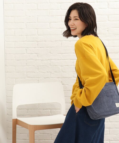 SHOO・LA・RUE（シューラルー）の「◆ベーシックで着回せる！～シンプル裏毛スウェット～（スウェット・レディース・ブラック/グレー/カーキ/アイボリー/マスタード/ピンク系・02/03）」の15枚目の写真