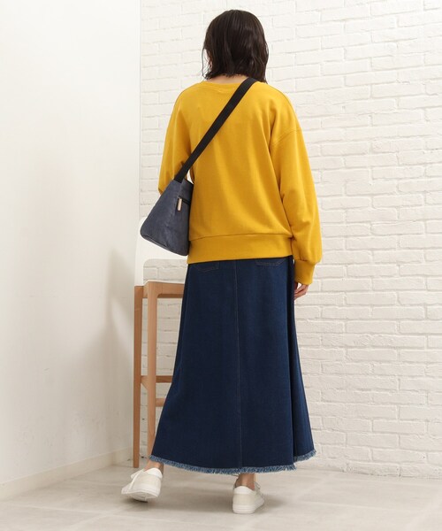 SHOO・LA・RUE（シューラルー）の「◆ベーシックで着回せる！～シンプル裏毛スウェット～（スウェット・レディース・ブラック/グレー/カーキ/アイボリー/マスタード/ピンク系・02/03）」の21枚目の写真