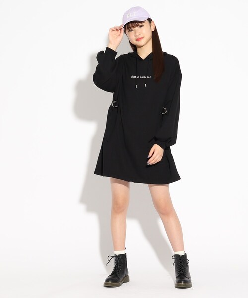 PINK-latte（ピンクラテ）の「◆フード付ウエストマークワンピース（ワンピース・キッズ・ライトブルー/ブラック/グレー・14/15 /16）」の17枚目の写真