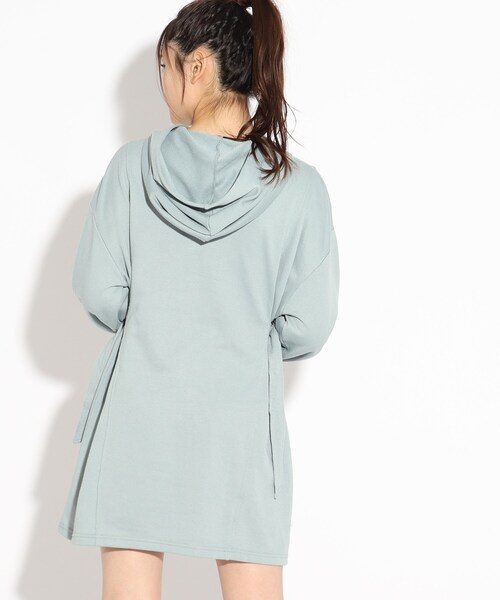 PINK-latte（ピンクラテ）の「◆フード付ウエストマークワンピース（ワンピース・キッズ・ライトブルー/ブラック/グレー・14/15 /16）」の21枚目の写真