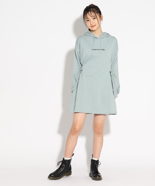 PINK-latte（ピンクラテ）の「◆フード付ウエストマークワンピース（ワンピース・キッズ・ライトブルー/ブラック/グレー・14/15 /16）」の22枚目の写真
