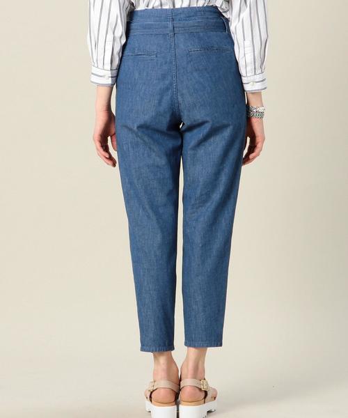 BEAUTY&YOUTH UNITED ARROWS（ビューティーアンドユースユナイテッドアローズ）の「BYSF デニムタックテーパード9分丈パンツ◆（デニムパンツ・レディース・ライトブルー/ネイビー・SMALL/MEDIUM）」の13枚目の写真
