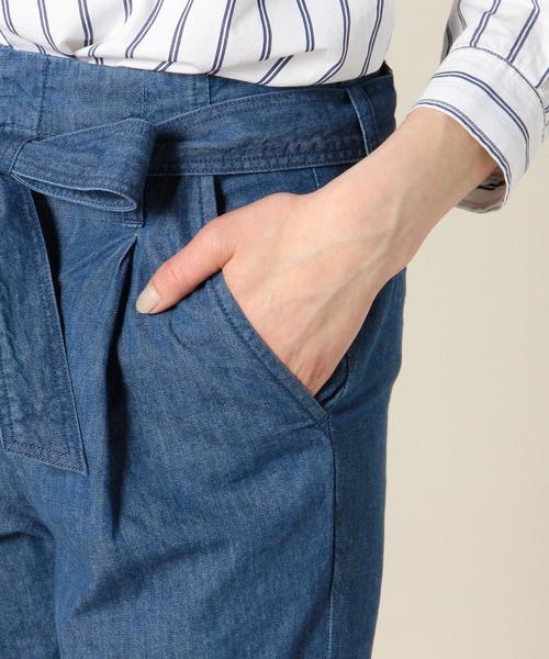 BEAUTY&YOUTH UNITED ARROWS（ビューティーアンドユースユナイテッドアローズ）の「BYSF デニムタックテーパード9分丈パンツ◆（デニムパンツ・レディース・ライトブルー/ネイビー・SMALL/MEDIUM）」の5枚目の写真