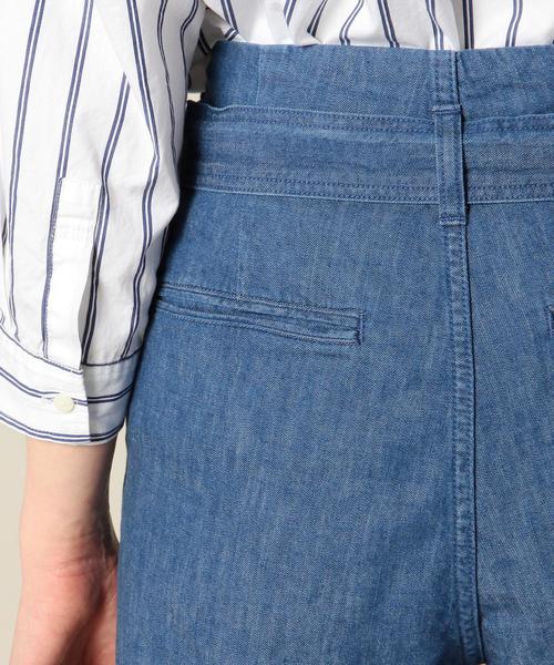 BEAUTY&YOUTH UNITED ARROWS（ビューティーアンドユースユナイテッドアローズ）の「BYSF デニムタックテーパード9分丈パンツ◆（デニムパンツ・レディース・ライトブルー/ネイビー・SMALL/MEDIUM）」の6枚目の写真