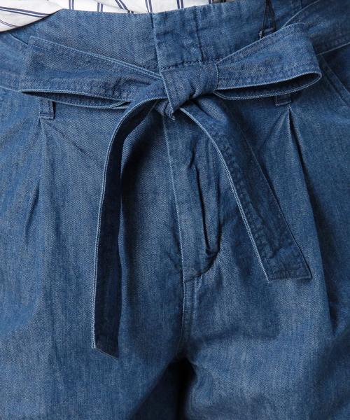 BEAUTY&YOUTH UNITED ARROWS（ビューティーアンドユースユナイテッドアローズ）の「BYSF デニムタックテーパード9分丈パンツ◆（デニムパンツ・レディース・ライトブルー/ネイビー・SMALL/MEDIUM）」の8枚目の写真