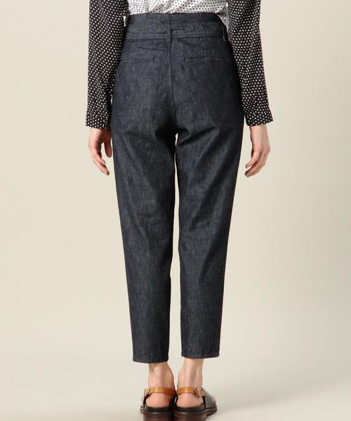 BEAUTY&YOUTH UNITED ARROWS（ビューティーアンドユースユナイテッドアローズ）の「BYSF デニムタックテーパード9分丈パンツ◆（デニムパンツ・レディース・ライトブルー/ネイビー・SMALL/MEDIUM）」の11枚目の写真