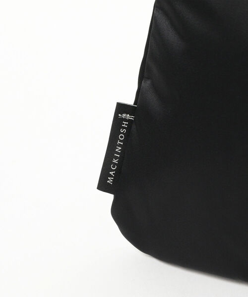 Mackintosh(マッキントッシュ)の「MACKINTOSH × PORTER / ナイロン サコッシュ(トートバッグ・メンズ・ブラック・ONE SIZE)」の4枚目の写真