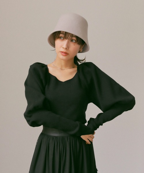 N WITH.（エヌウィズ）の「ボリュームショルダーニット（Tシャツ/カットソー・レディース・ワイン系/ブラック/ホワイト・FREE）」の3枚目の写真