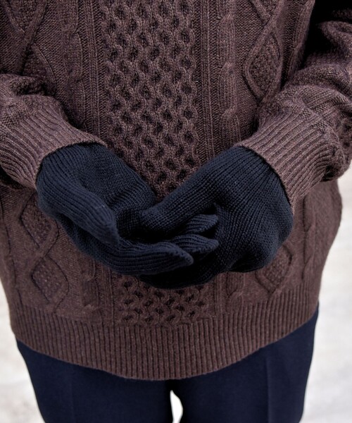 SHIPS any(シップス エニィ)の「NEWBERRY KNITTING:ショート ニット グローブ 手袋(手袋・メンズ・ブラウン/ブラック/パープル/ネイビー/オリーブ/ブルー・ONE SIZE)」の2枚目の写真