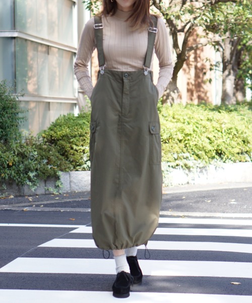 GUNG HO（ガンホー）の「GUNG HO / ガンホー SUSPENDER SKIRT サスペンダースカート（スカート・レディース・ブラック/オレンジ/オリーブ・ONE SIZE）」の3枚目の写真