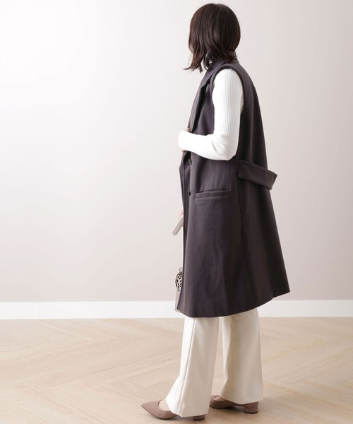 BELLUNA PLUS(ベルーナ)の「ウール調素材ロングジレ(ベスト・レディース・チャコール/ベージュ・MEDIUM/LARGE/X-LARGE)」の4枚目の写真