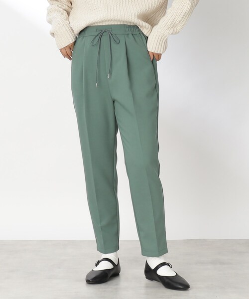 THE SHOP TK (ザ ショップ ティーケー )の「◆【美脚が叶う/ONOFF活躍】ジョグテーパードパンツ(その他パンツ・レディース・ライトグレー/ライトベージュ/ダークオリーブ/ブラック・11/12/13/14/10)」の4枚目の写真