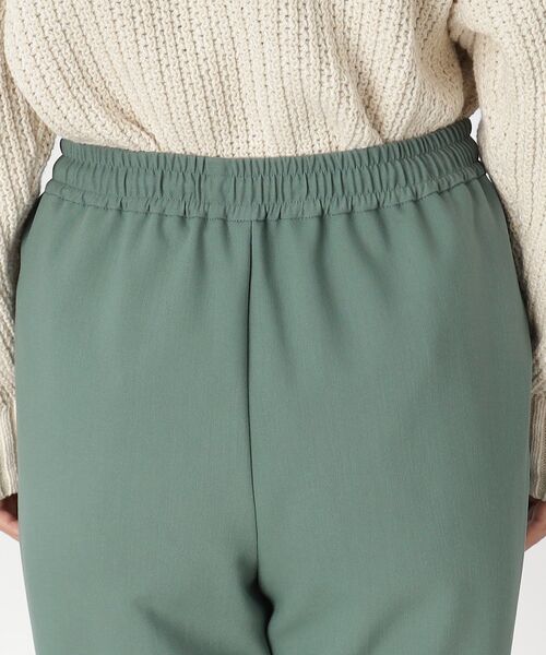 THE SHOP TK (ザ ショップ ティーケー )の「◆【美脚が叶う/ONOFF活躍】ジョグテーパードパンツ(その他パンツ・レディース・ライトグレー/ライトベージュ/ダークオリーブ/ブラック・11/12/13/14/10)」の12枚目の写真