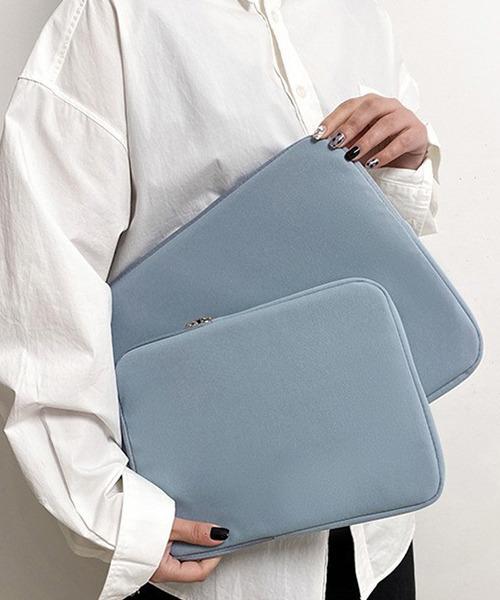 c.u.l(シーユーエル)の「楽々収納 シンプルタブレットケース iPadケース PCケース ipd5(PC・タブレットケース・レディース・ブラック/ブルー/ホワイト/グリーン・FREE)」の4枚目の写真