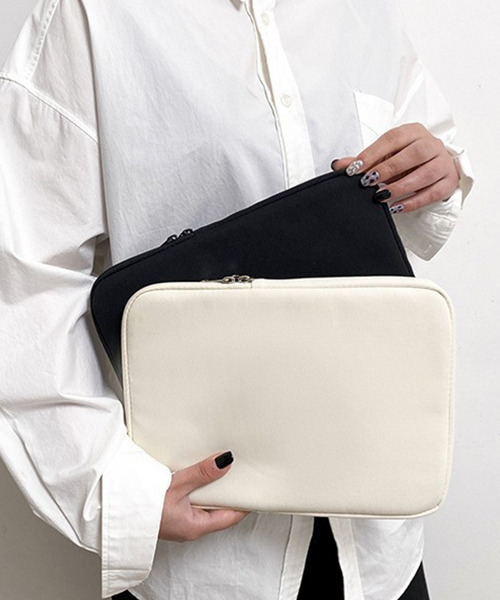 c.u.l(シーユーエル)の「楽々収納 シンプルタブレットケース iPadケース PCケース ipd5(PC・タブレットケース・レディース・ブラック/ブルー/ホワイト/グリーン・FREE)」の5枚目の写真