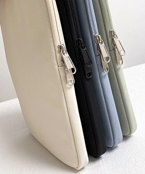 c.u.l(シーユーエル)の「楽々収納 シンプルタブレットケース iPadケース PCケース ipd5(PC・タブレットケース・レディース・ブラック/ブルー/ホワイト/グリーン・FREE)」の9枚目の写真