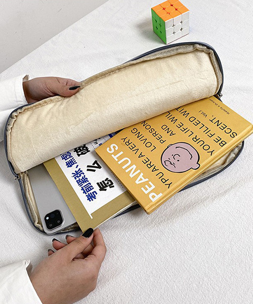 c.u.l(シーユーエル)の「楽々収納 シンプルタブレットケース iPadケース PCケース ipd5(PC・タブレットケース・レディース・ブラック/ブルー/ホワイト/グリーン・FREE)」の11枚目の写真