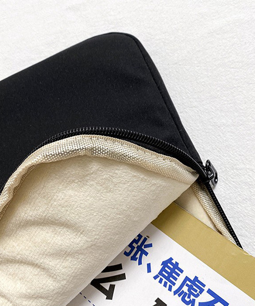 c.u.l(シーユーエル)の「楽々収納 シンプルタブレットケース iPadケース PCケース ipd5(PC・タブレットケース・レディース・ブラック/ブルー/ホワイト/グリーン・FREE)」の13枚目の写真