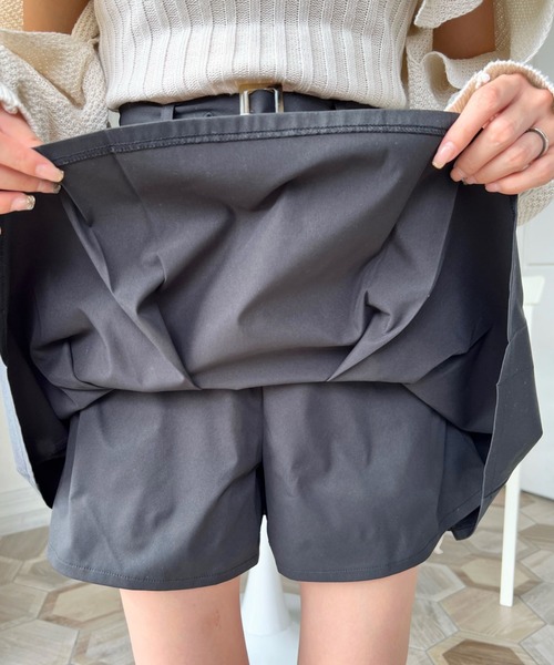 moment+（モーメントプラス）の「ベルト付きタックミニスカパン（スカート・レディース・アイボリー/ベージュ/ブラック/カーキ・M/L/S）」の19枚目の写真