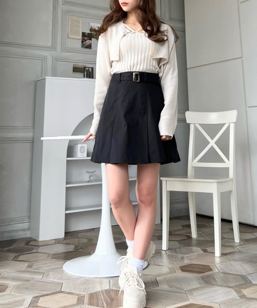 moment+（モーメントプラス）の「ベルト付きタックミニスカパン（スカート・レディース・アイボリー/ベージュ/ブラック/カーキ・M/L/S）」の8枚目の写真