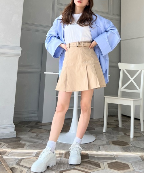 moment+（モーメントプラス）の「ベルト付きタックミニスカパン（スカート・レディース・アイボリー/ベージュ/ブラック/カーキ・M/L/S）」の5枚目の写真