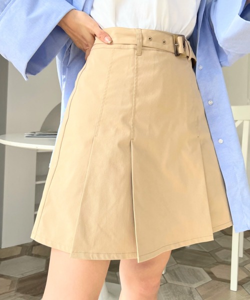 moment+（モーメントプラス）の「ベルト付きタックミニスカパン（スカート・レディース・アイボリー/ベージュ/ブラック/カーキ・M/L/S）」の20枚目の写真