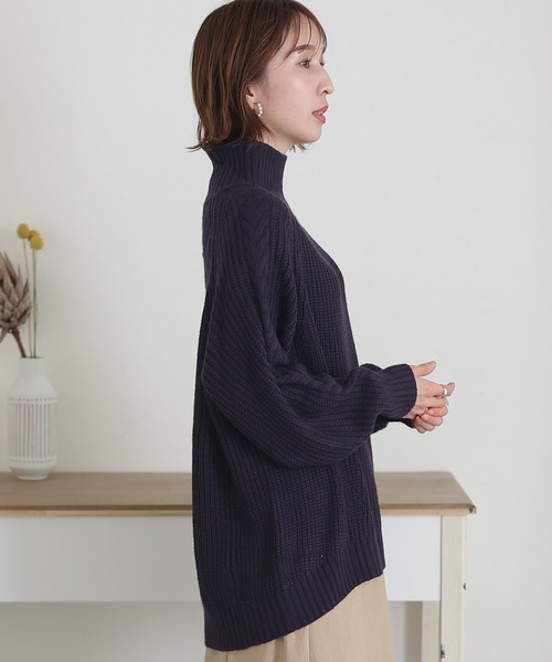 ElegChic(エレグシック)の「ケーブル片畔編みセーター(ニット/セーター・レディース・ブラック/グレイッシュベージュ/ネイビー・L/3L/5L)」の6枚目の写真