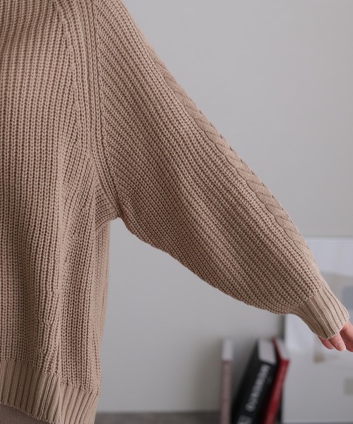 ElegChic(エレグシック)の「ケーブル片畔編みセーター(ニット/セーター・レディース・ブラック/グレイッシュベージュ/ネイビー・L/3L/5L)」の19枚目の写真