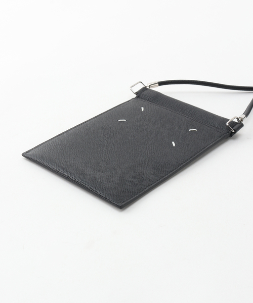 Maison Margiela(メゾンマルジェラ)の「【MAISON MARGIELA / メゾン マルジェラ】PHONE NECK POUCH P4745(スマホケース/カバー・メンズ・ブラック・FREE)」の5枚目の写真