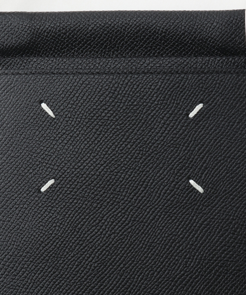 Maison Margiela(メゾンマルジェラ)の「【MAISON MARGIELA / メゾン マルジェラ】PHONE NECK POUCH P4745(スマホケース/カバー・メンズ・ブラック・FREE)」の9枚目の写真