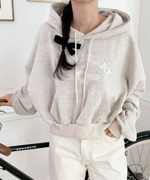 Dalfwin（ダールフィン）の「HEART刺繍ドルマンスリーブスウェットパーカー（パーカー・レディース・グレー/パープル/ブラック・FREE）」の9枚目の写真