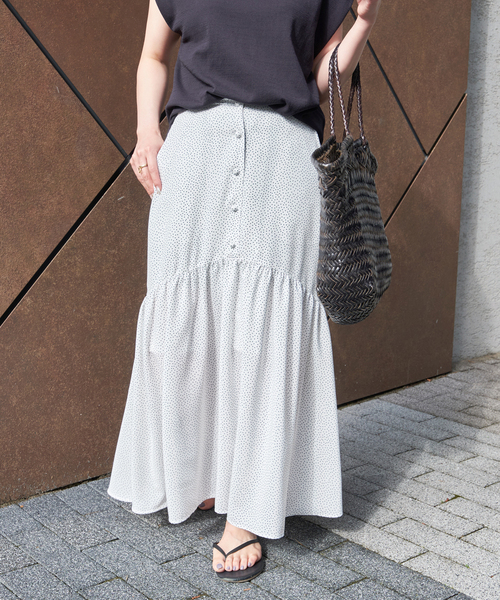 B.C STOCK（ベーセーストック）の「フロントボタンマーメイドギャザースカート（スカート・レディース・ブラック/グリーン/ホワイト・FREE）」の2枚目の写真