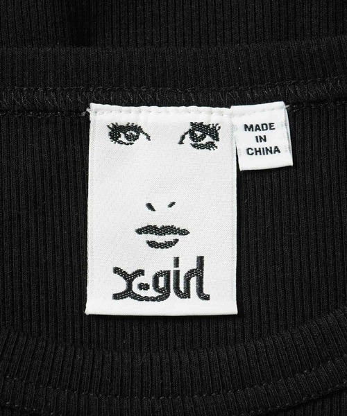 X-girl（エックスガール）の「MILLS LOGO S/S CROPPED TOP（Tシャツ/カットソー・レディース・ブラック/マルチ/ホワイト/グリーン・S/M）」の18枚目の写真