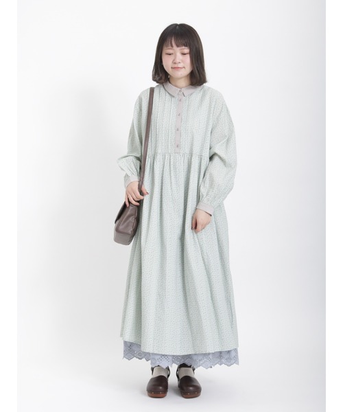 Samansa Mos2(サマンサ モスモス)の「綿ドビー裾スカラップスカート(スカート・レディース・ブラック/オフホワイト/ブルー・フリ-)」の4枚目の写真