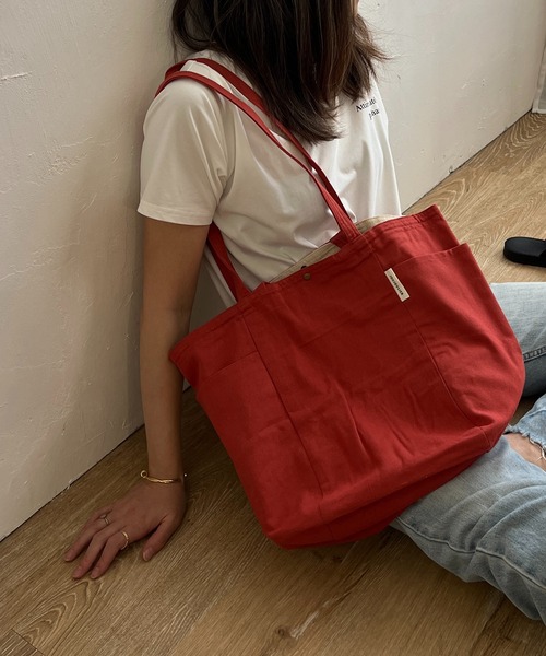 LBC（エルビーシー）の「2ハンドル無地トートバッグ（トートバッグ・レディース・グリーン/ブルー/イエロー/グリーン系その他/イエロー系/ネイビー/オレンジ系その他/オリーブ/ワイン/ブラック/レッド/ミント・FREE）」の16枚目の写真