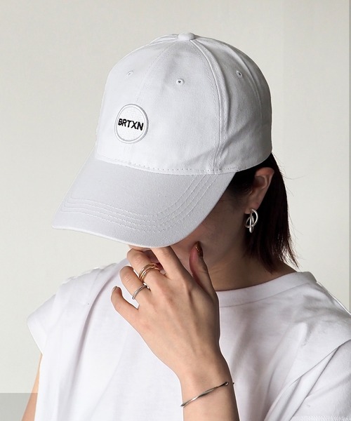 Riberry(リベリー)の「BRXTNロゴ刺繍キャップ(キャップ・レディース・ブラック/ホワイト/ベージュ/ネイビー・FREE)」の6枚目の写真