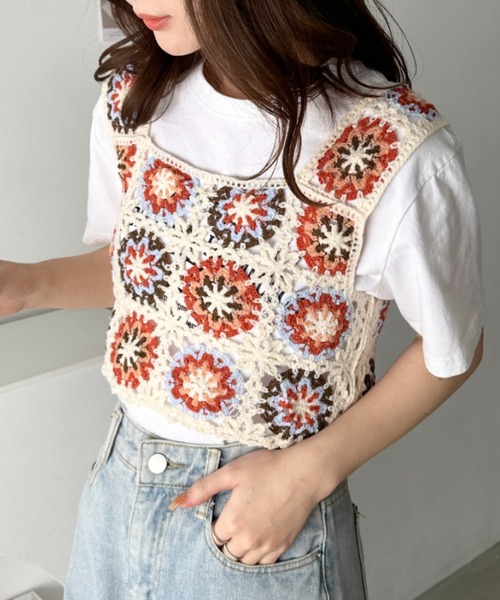 CLEA（クレア）の「フラワークロシェ編みビスチェトップス（ベスト・レディース・アイボリー/ブラック・FREE）」の14枚目の写真