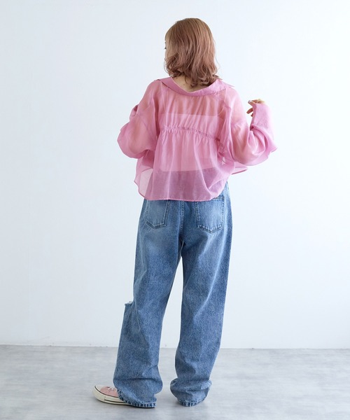 w closet（ダブルクローゼット）の「バックギャザーショート丈シアーシャツ（シャツ/ブラウス・レディース・ブルー/オフホワイト/ピンク・FREE）」の19枚目の写真