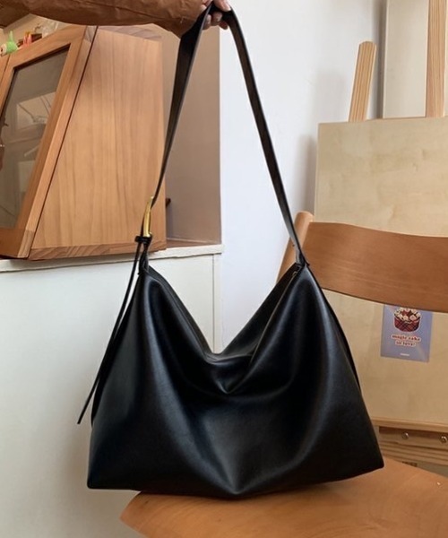 満月SALE美品J&MDavidsonTHEBELTPOUCHレザー ショルダー SALEJ&MDavidsonTHE BELTPOUCHレザー ショルダーバッグ - メルカリ