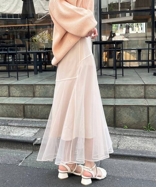 MAJESTIC LEGON(マジェスティックレゴン)の「チュールレイヤードシアースカート(スカート・レディース・ブルー/ブラック/アイボリー/グレイッシュベージュ・SMALL/MEDIUM)」の10枚目の写真