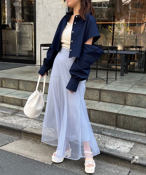 MAJESTIC LEGON(マジェスティックレゴン)の「チュールレイヤードシアースカート(スカート・レディース・ブルー/ブラック/アイボリー/グレイッシュベージュ・SMALL/MEDIUM)」の12枚目の写真