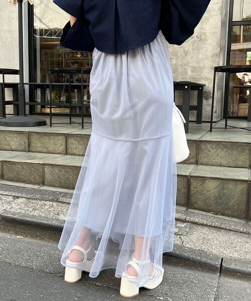 MAJESTIC LEGON(マジェスティックレゴン)の「チュールレイヤードシアースカート(スカート・レディース・ブルー/ブラック/アイボリー/グレイッシュベージュ・SMALL/MEDIUM)」の18枚目の写真