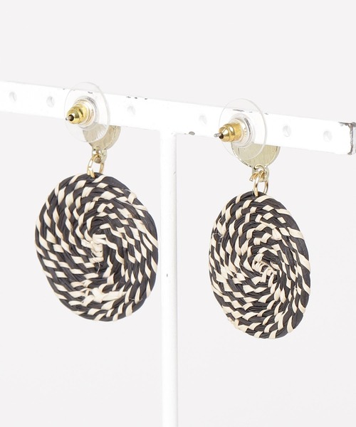 FREAK'S STORE（フリークスストア）の「JARDIN DEL CIELO/ジャーディンデルシエロ SOLAR VIVRATION/ソーラ―ヴィヴレーション(ネックレス・ピアスセット)（ネックレス・レディース・ブラック・ONE SIZE）」の4枚目の写真